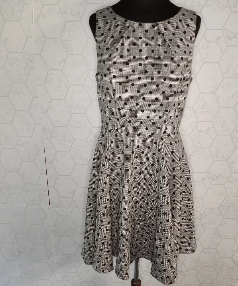 ELLE Plaid polka-dot flare dress in gray/black - Picture 2 of 16